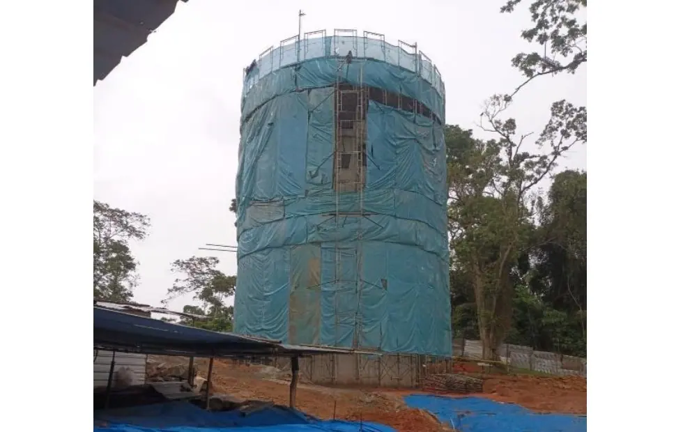 Nittambuwa Water Tower in Ranpokunugama, Nittambuwa